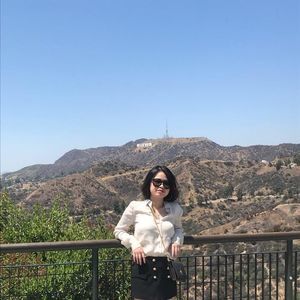 Meet your Posher, Linh